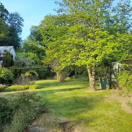 Charmante Maison Avec Jardin Et Barbecue A Bon Repos Sur Blavet Holiday home *